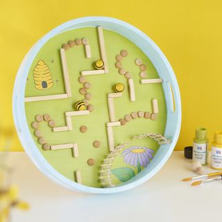 Kids game Labyrinth