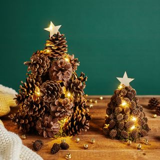 Een dennenappelboom maken