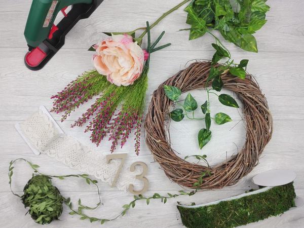 T&uuml;rkranz selber basteln Fr&uuml;hling - Material