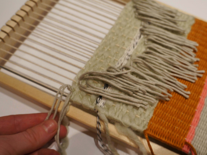 Weaving your own wall tapestry 