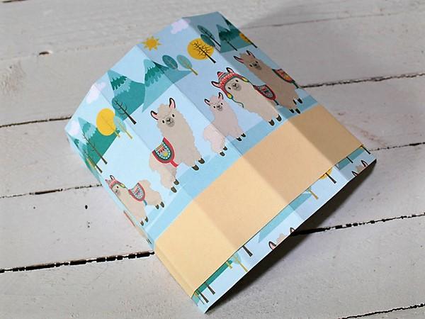 Bleistift Schultüte zur Einschulung: Papier falten Basteln mit Papier zur Einschuldung. Süße Schultüte als Geschenkidee zur Einschulung