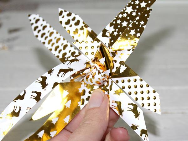 Christmas string of lights from Fröbel stars free guide