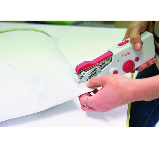 Hand sewing machine
