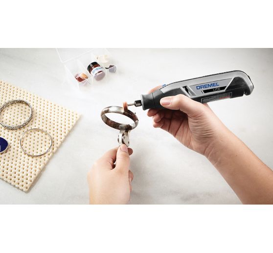 DREMEL 7760 Lite, 15 stuks accessoires, batterij multi-tool, USB-kabel