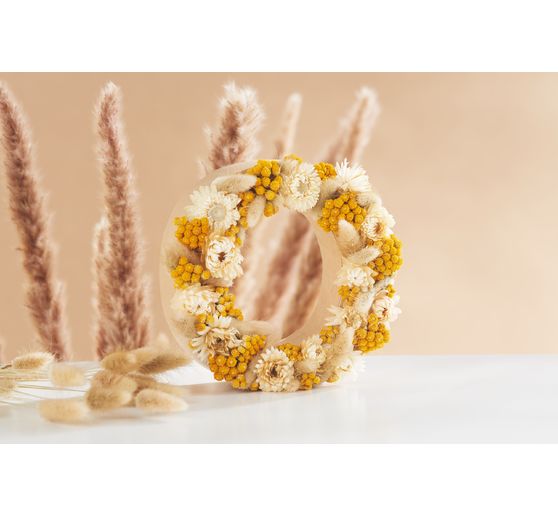 Straw flower heads