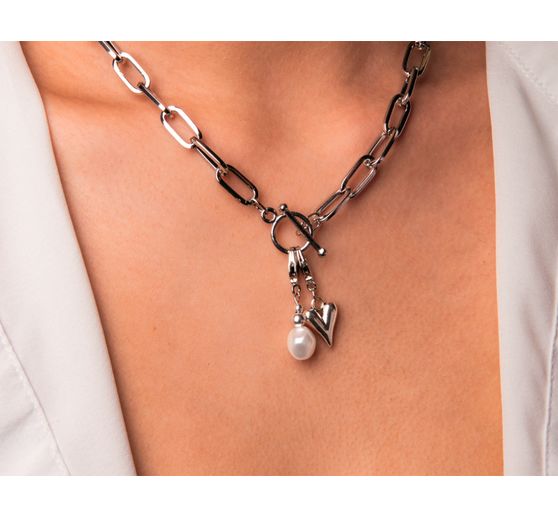 Toggle fastener filigree