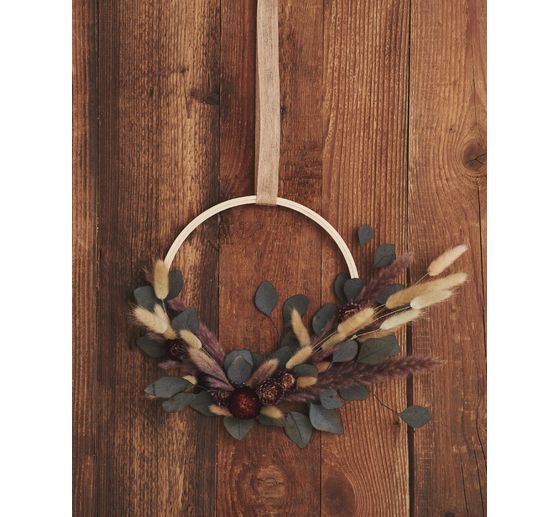 Straw flower heads