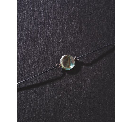 VBS Jewellery Pouring